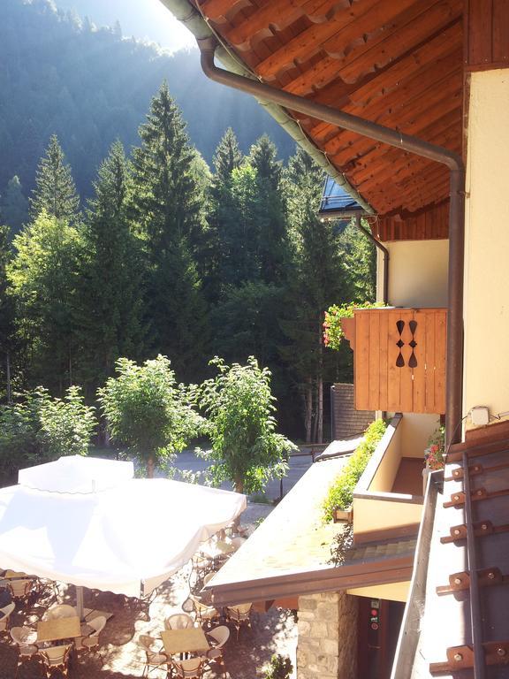 Albergo Nuoitas Forni di Sopra Exterior photo